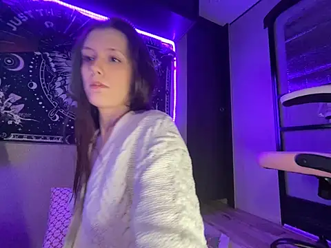 Thedeepwebcutie online show from June 13, 7:17 am