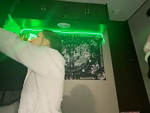 Thedeepwebcutie online show from April 7, 6:37 am