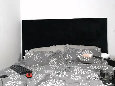 wwwdddccc1 online show from December 3, 11:01 am