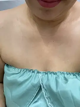 HinayLa online show from July 24, 2:09 am