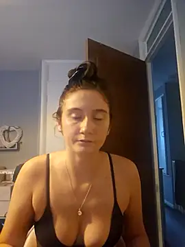 SashaBabyxx online show from November 3, 11:47 am