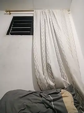 laseducida online show from January 10, 3:33 am