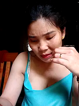 Bear bear0 online show from April 15, 9:10 am