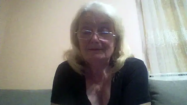 AmyLove353 online show from June 30, 8:52 pm
