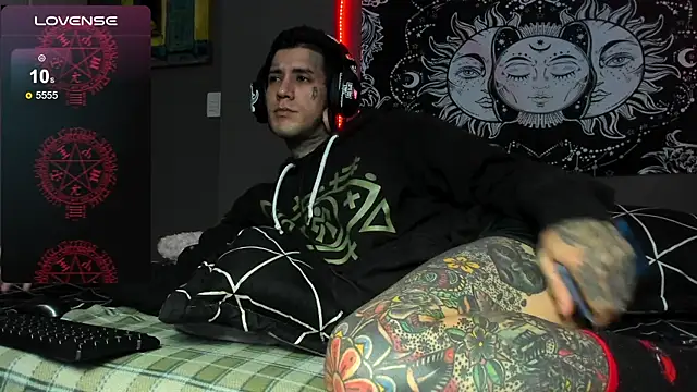 cleoo jhonny online show from April 15, 8:04 am