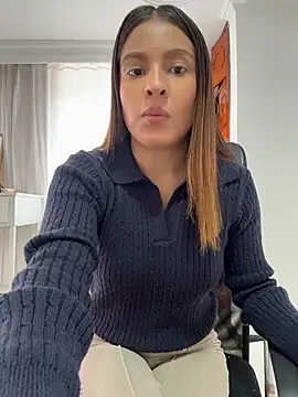 Talia Bonet online show from June 8, 1:45 pm