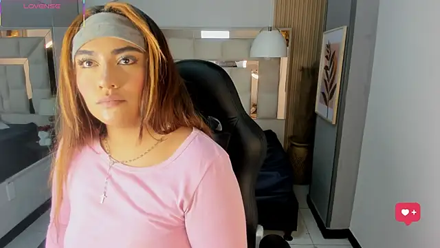 AnguelJones online show from November 15, 4:46 am