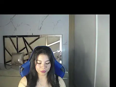 amy95 a online show from October 22, 8:03 pm