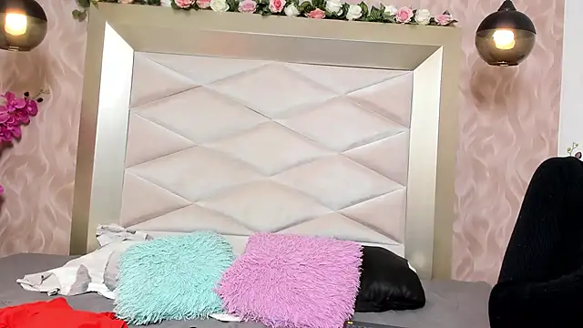 HaryBlair online show from December 15, 1:05 pm