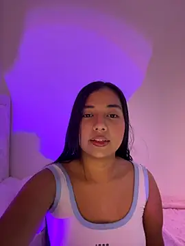 aly nicols online show from October 30, 10:44 pm