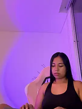 aly nicols online show from January 10, 2:49 am