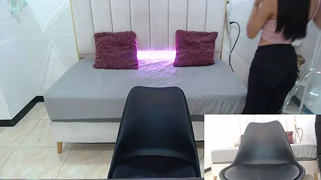 Sidney Brownn online show from October 26, 10:16 pm