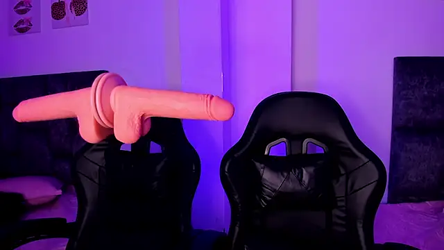 kittymonroe1 online show from March 31, 6:41 pm