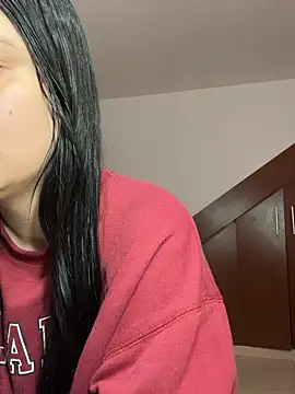 Selena Roa online show from November 2, 12:30 pm