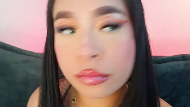 mia roux1 online show from April 8, 7:27 pm