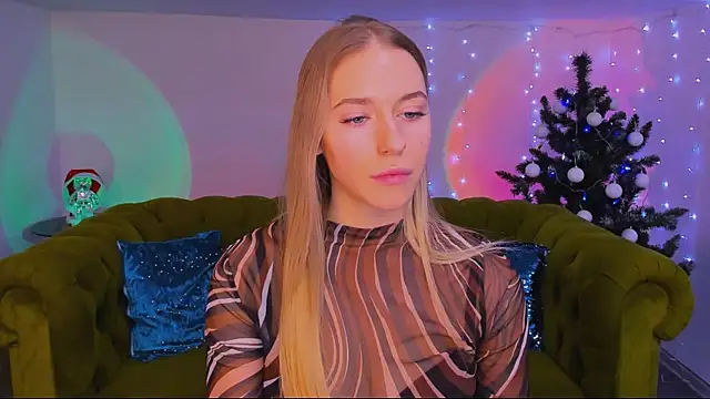 sassy cutie online show from December 16, 8:09 am