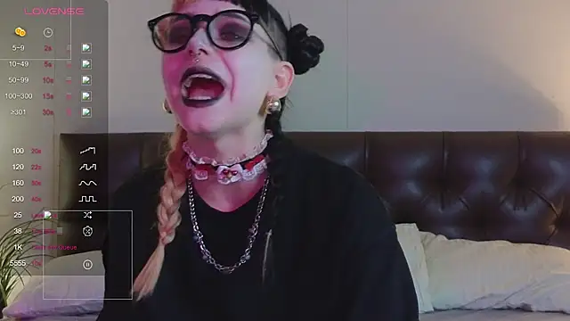  JustCass  online show from November 24, 2:52 pm