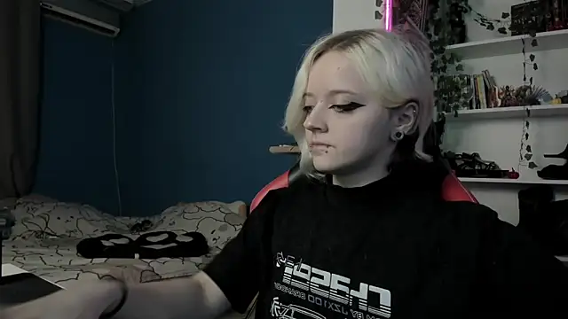 Holy Mistress S online show from November 9, 10:33 am