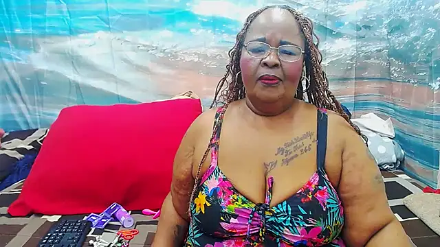 MatureMilfxxx online show from June 17, 12:06 pm