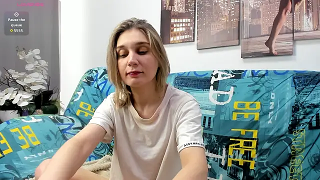 Tenderly Sophie online show from April 11, 1:44 am