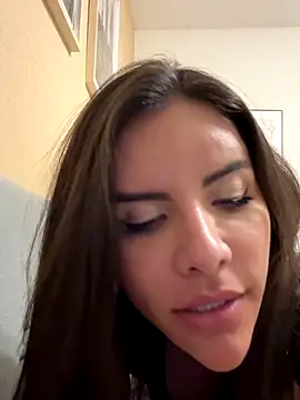 Thaylla sophiiia online show from October 27, 4:46 pm