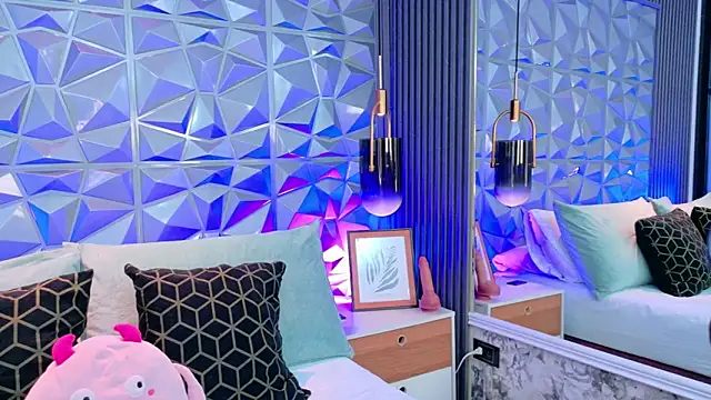 AdelineJhones online show from March 20, 2:11 pm