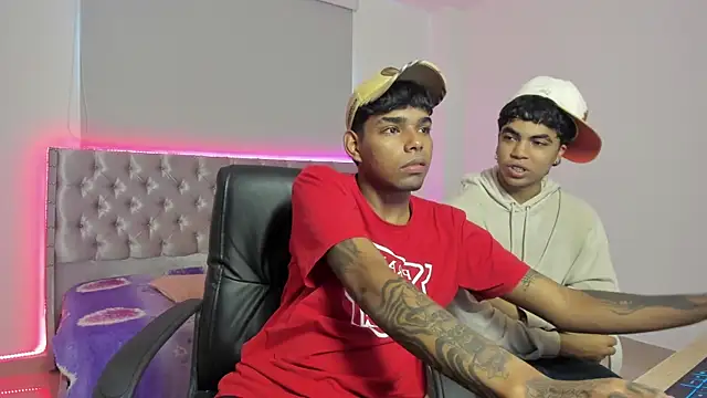 zinhuella420 online show from October 28, 8:14 pm