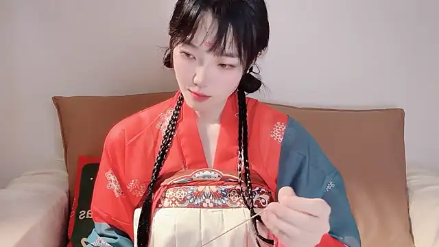 upoo7lt online show from April 13, 2:24 am