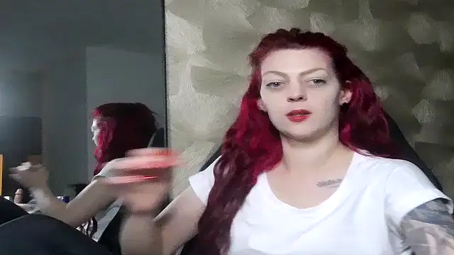 Amanda-JewelzX online show from November 2, 12:03 am