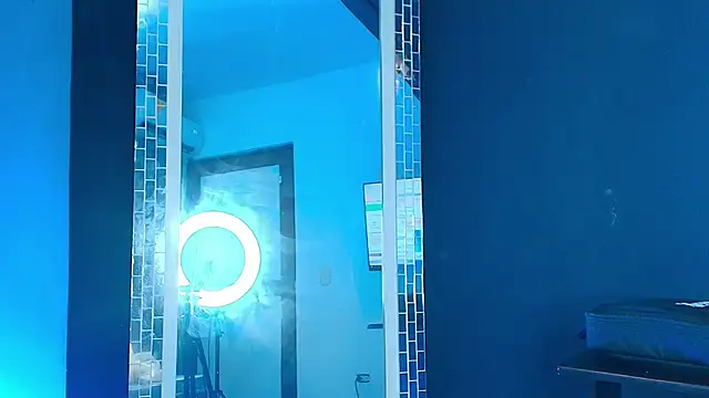 NaomiQueents online show from December 2, 8:11 pm