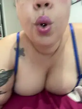 Rheetnena1 online show from February 8, 6:33 pm