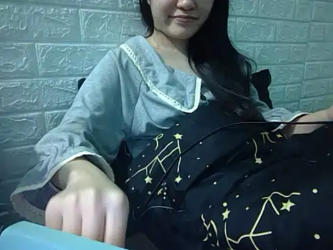 May2k2 online show from November 23, 3:36 pm