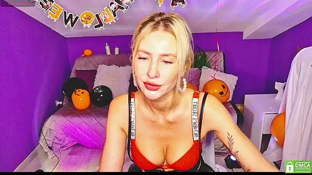 MadamMilly  online show from October 26, 6:53 am