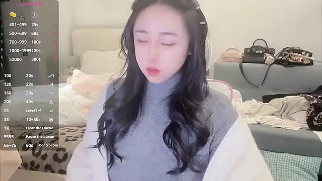 Love-hanzaizai718 online show from January 10, 11:59 am