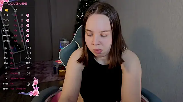 LunaDreeam online show from December 16, 3:40 pm