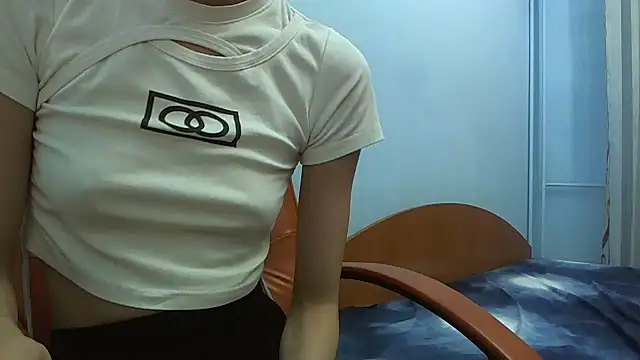 andreea713 online show from November 14, 5:35 pm