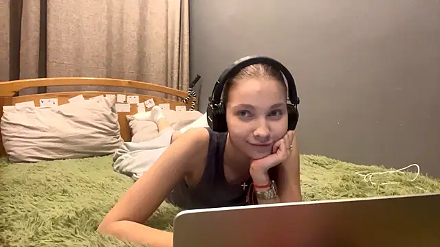 Softixq online show from December 3, 3:58 pm