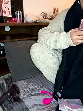 BubblesLovexox online show from January 10, 7:07 pm