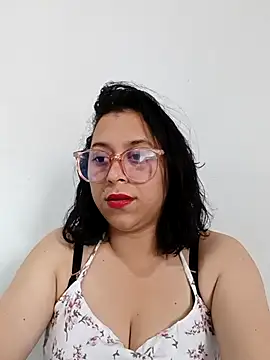 Caroline-17 online show from November 26, 7:26 pm