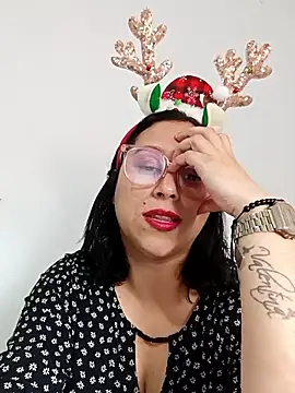 Caroline-17 online show from December 5, 7:04 pm