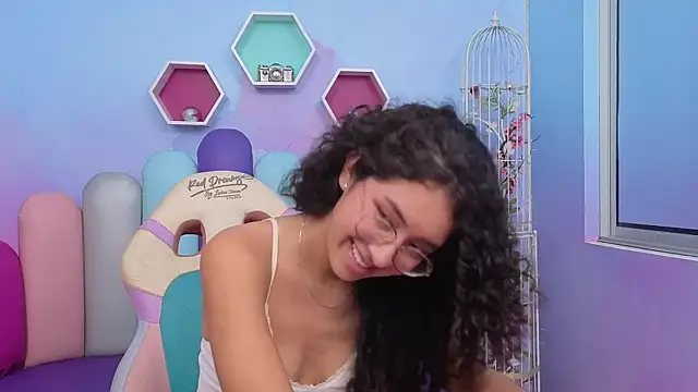 Sasha-Monroe online show from November 25, 4:25 am