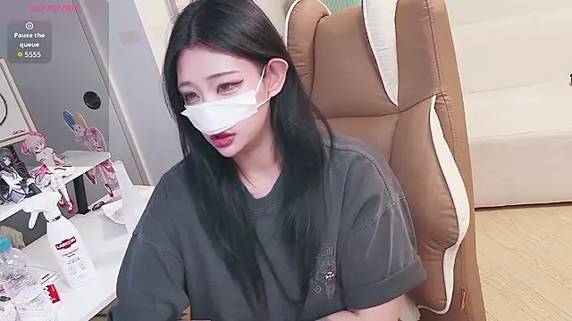Milk Sola online show from June 19, 3:37 pm
