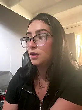 Kloe Novoa online show from January 5, 5:27 pm