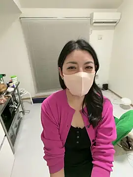 akimix xoxo online show from February 11, 2:40 pm