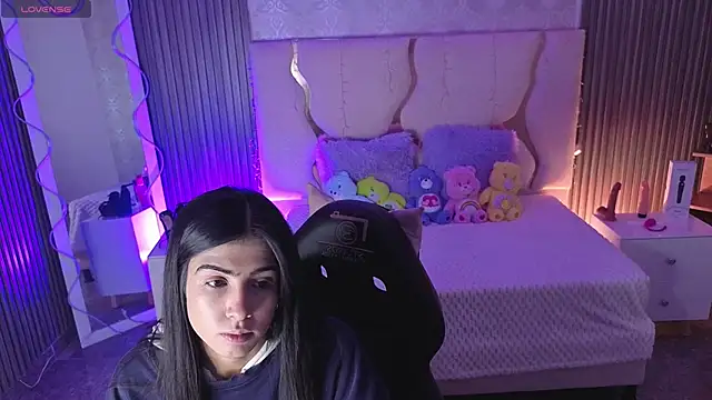 MAIILY TAY online show from January 13, 11:47 am