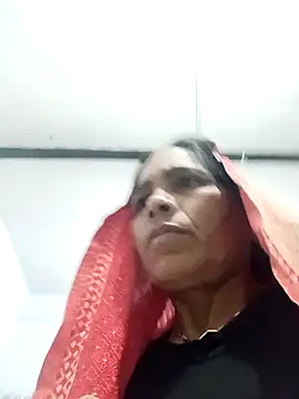 Indiangueen online show from November 7, 9:31 pm