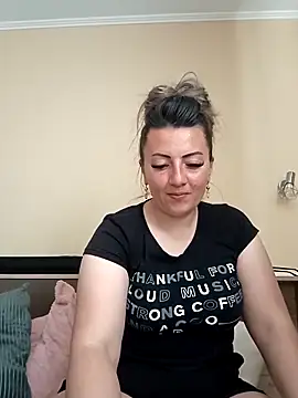 Gabrielaalialiali online show from May 6, 9:57 am