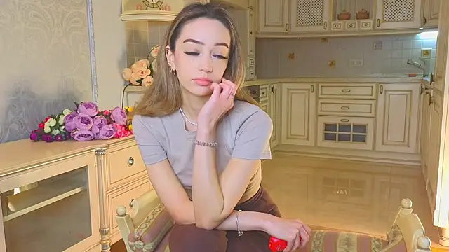 DeiraCharson online show from November 3, 3:10 am