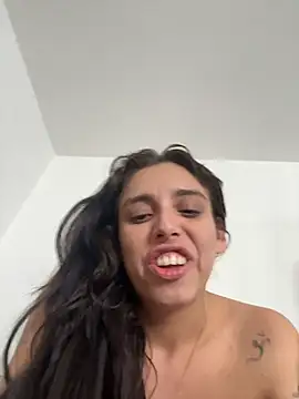 gigi333regi online show from February 14, 11:56 am