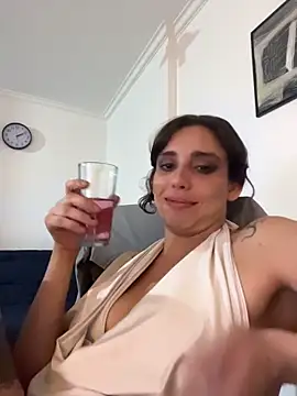 gigi333regi online show from February 24, 5:17 am